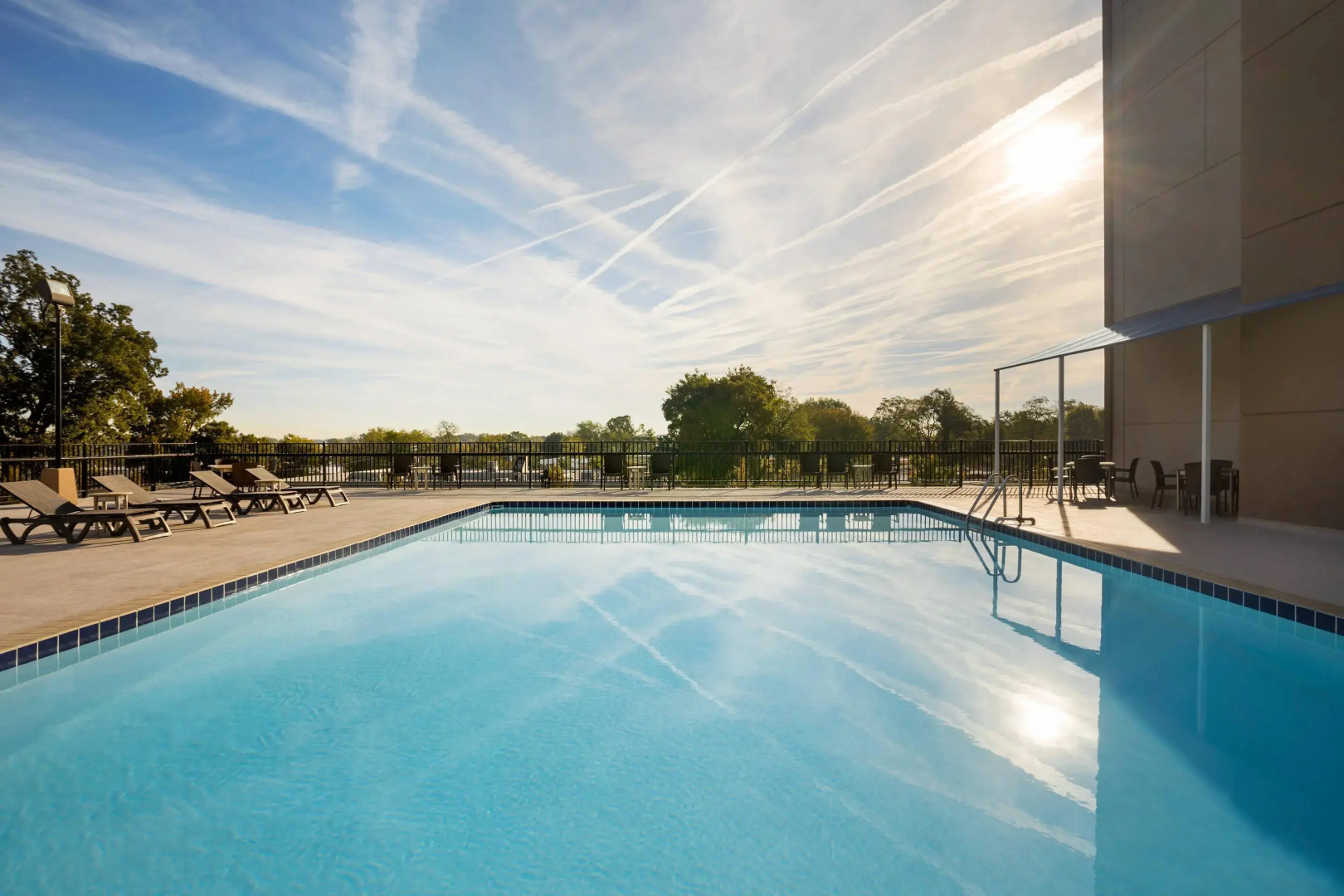 Comfort Inn & Suites Presidential - Downtown Little Rock