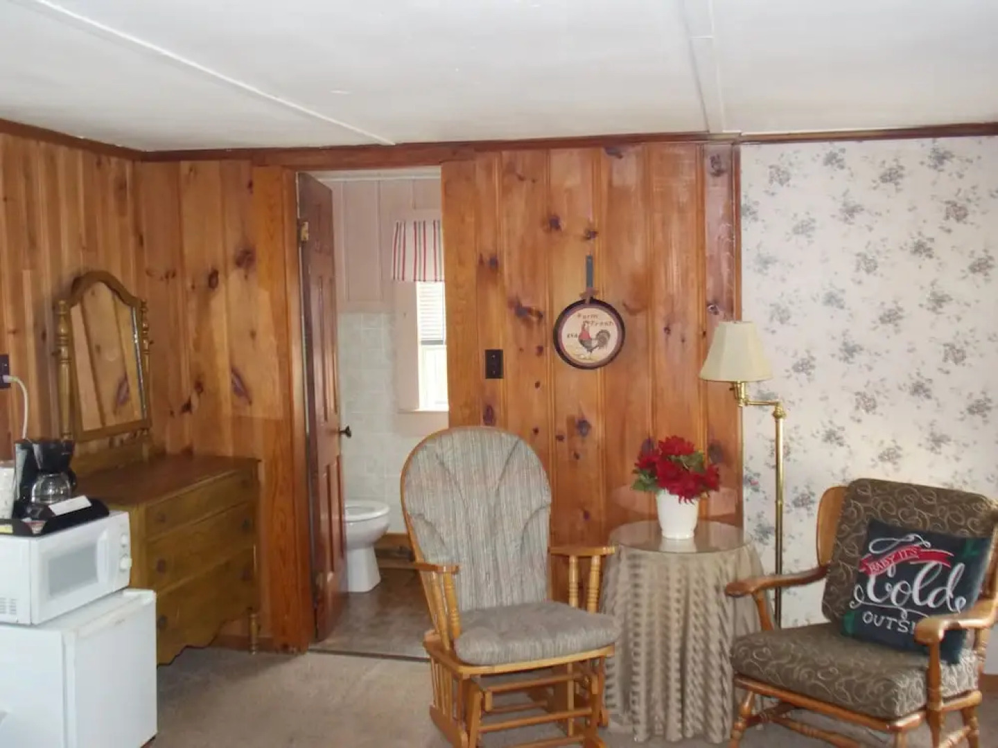 Old Red Inn & Cottages