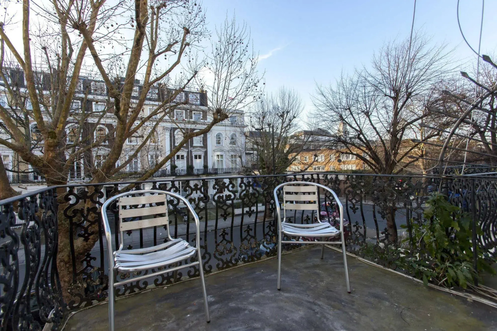 Club Living - Hyde Park Apartments