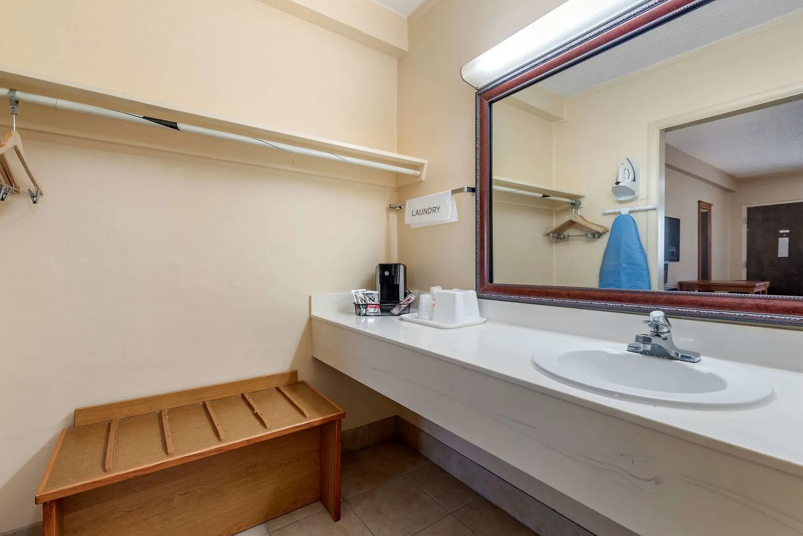 Americas Best Value Inn - Goodland