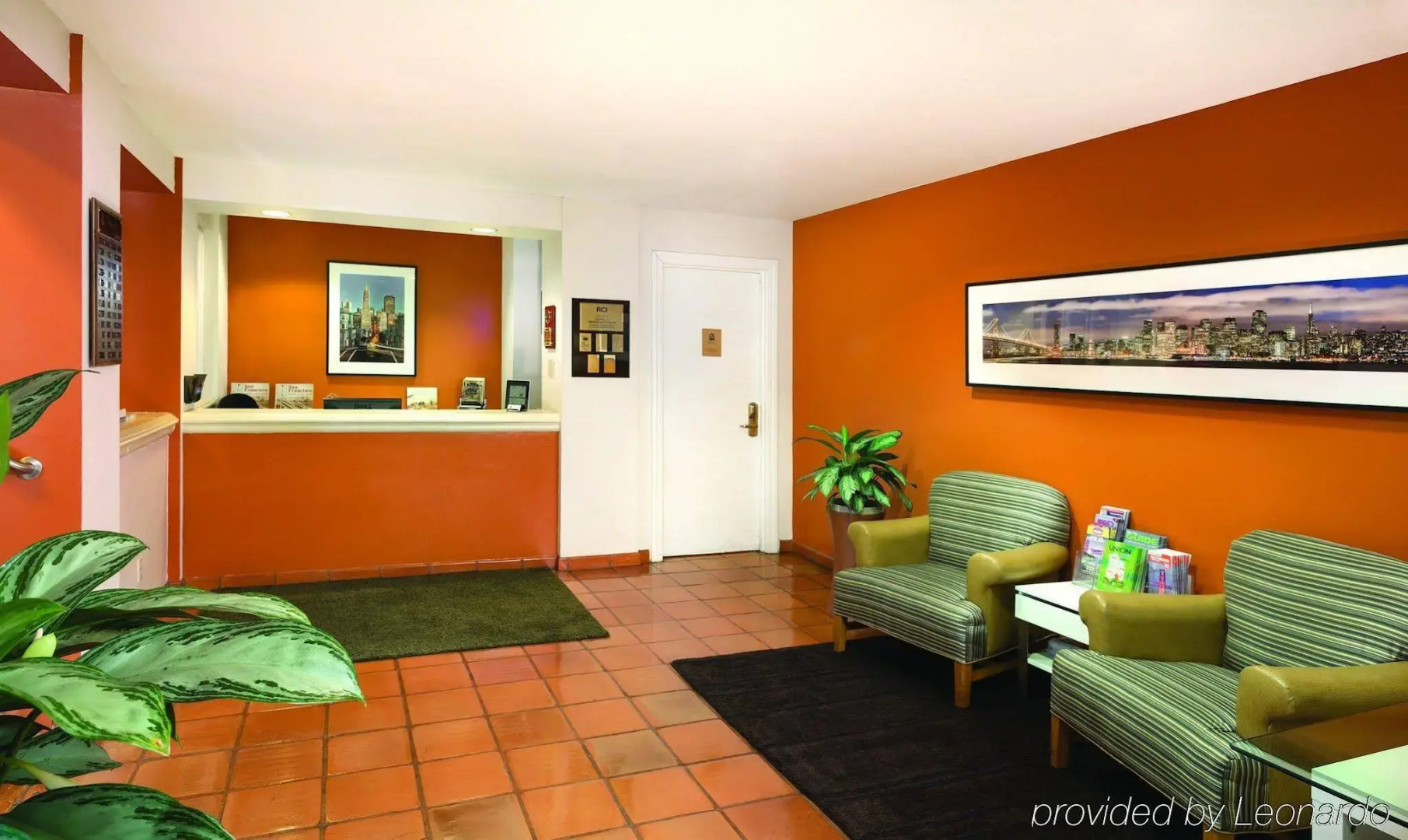 Suites At Fishermans Wharf