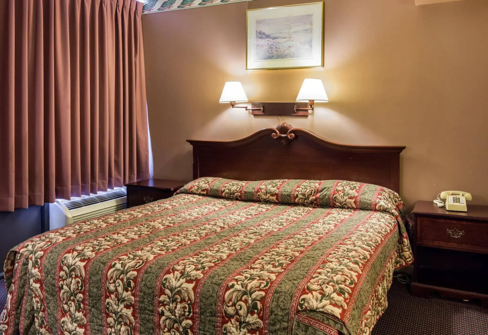 Red Roof PLUS+ & Suites Virginia Beach – Seaside