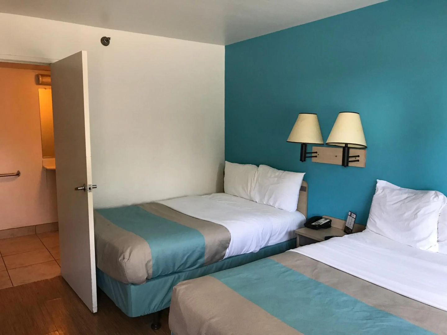 Motel 6 Des Moines, IA - North