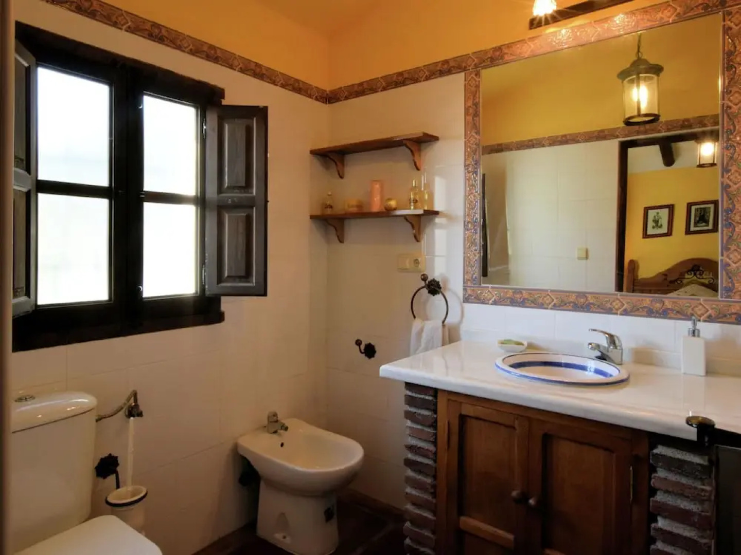 Attractive Holiday Home in Canillas de Aceituno With Terrace