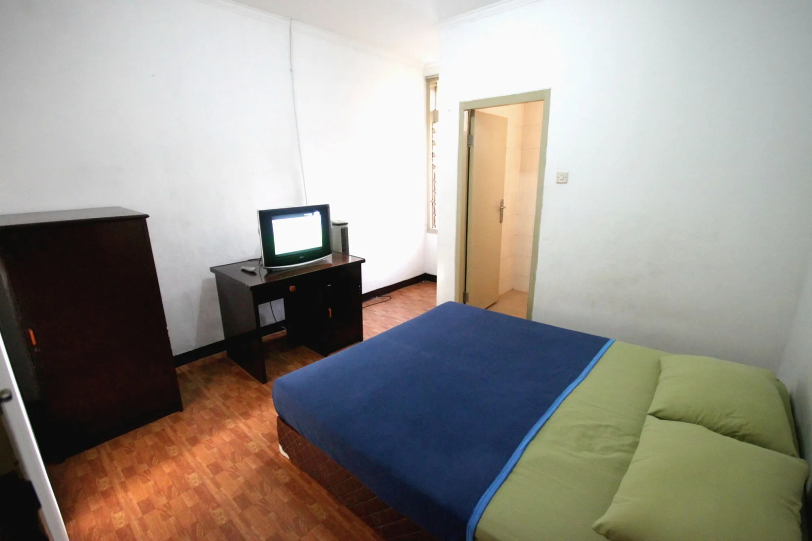 De Sun Pasteur Guest House by HouseinBandung