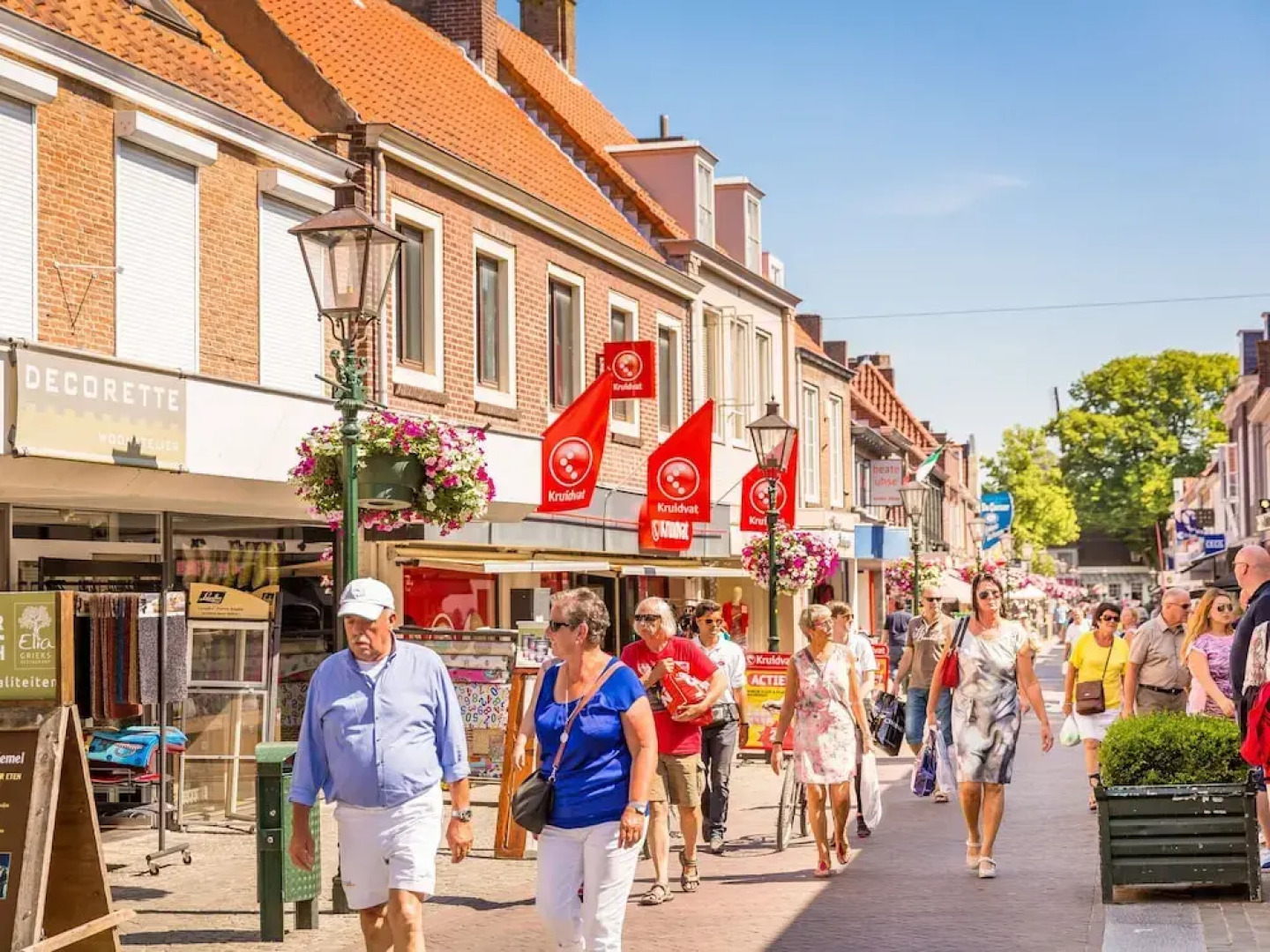 Hostel in Nieuwvliet Near the Beach