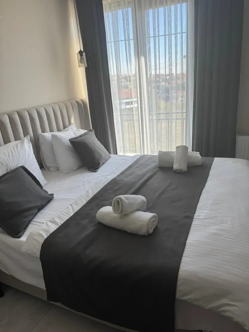 D Twins Airport Hotel