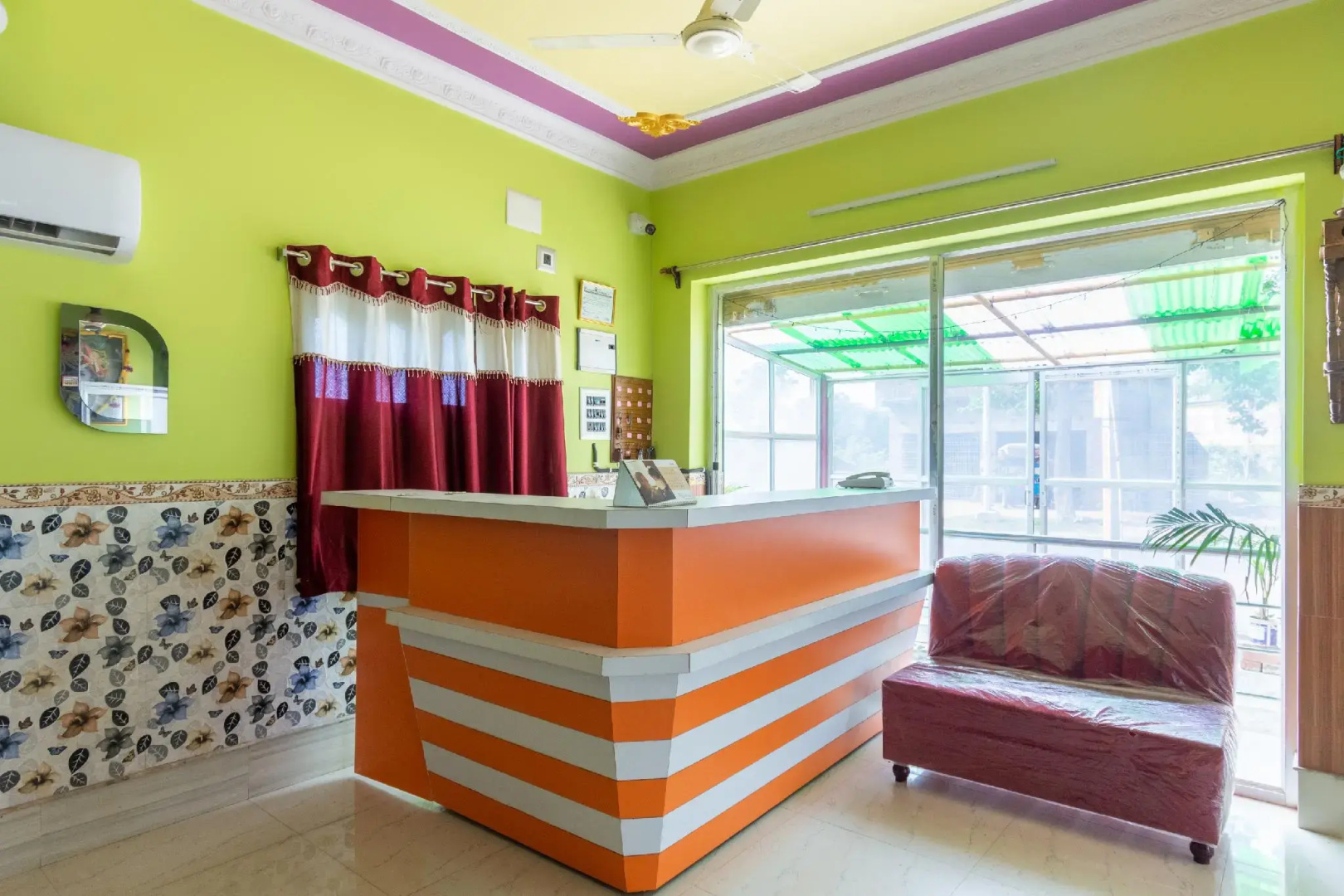 OYO 40177 Hotel Taj International