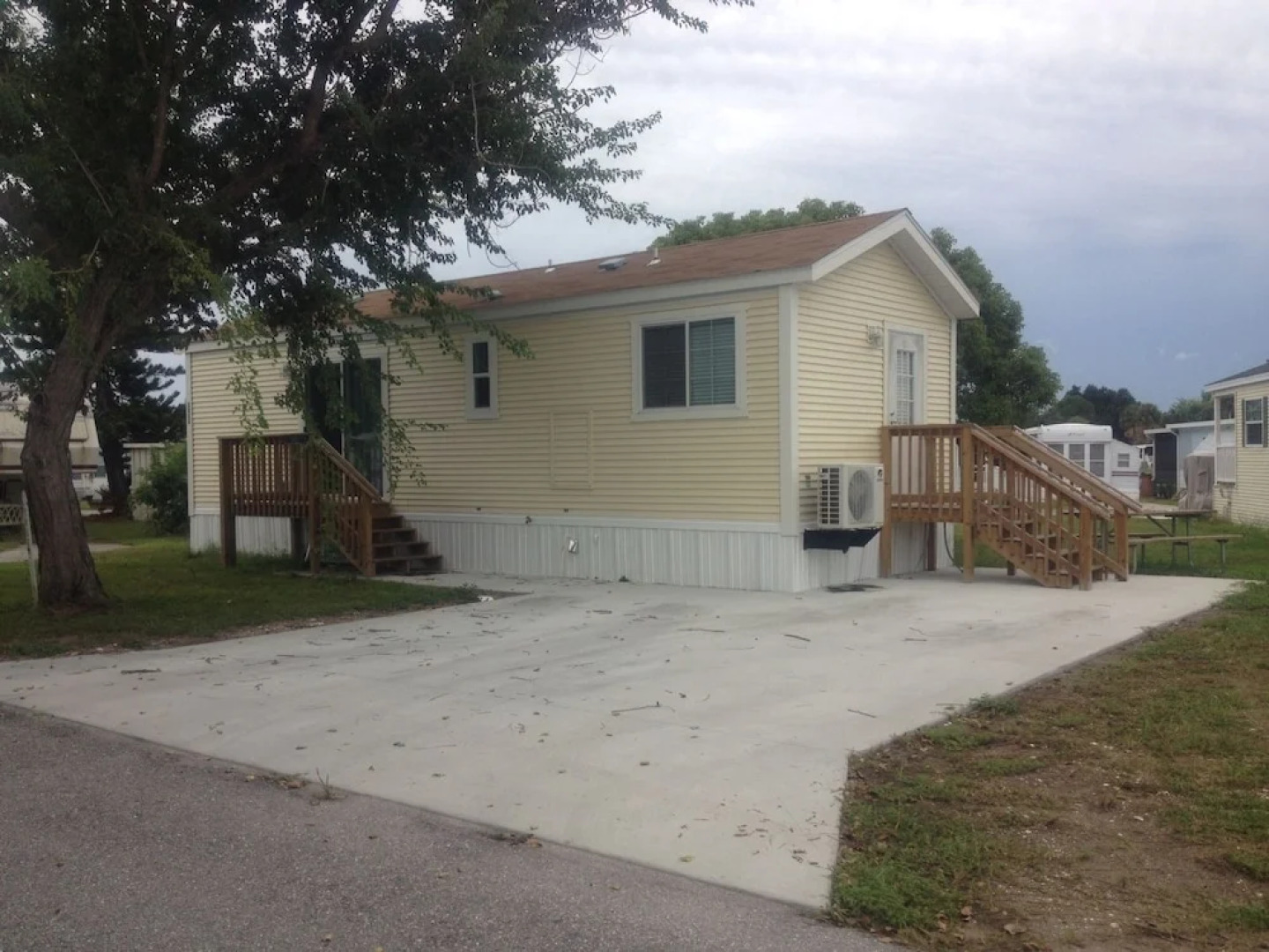 Winter Quarters Encore Manatee RV Resort