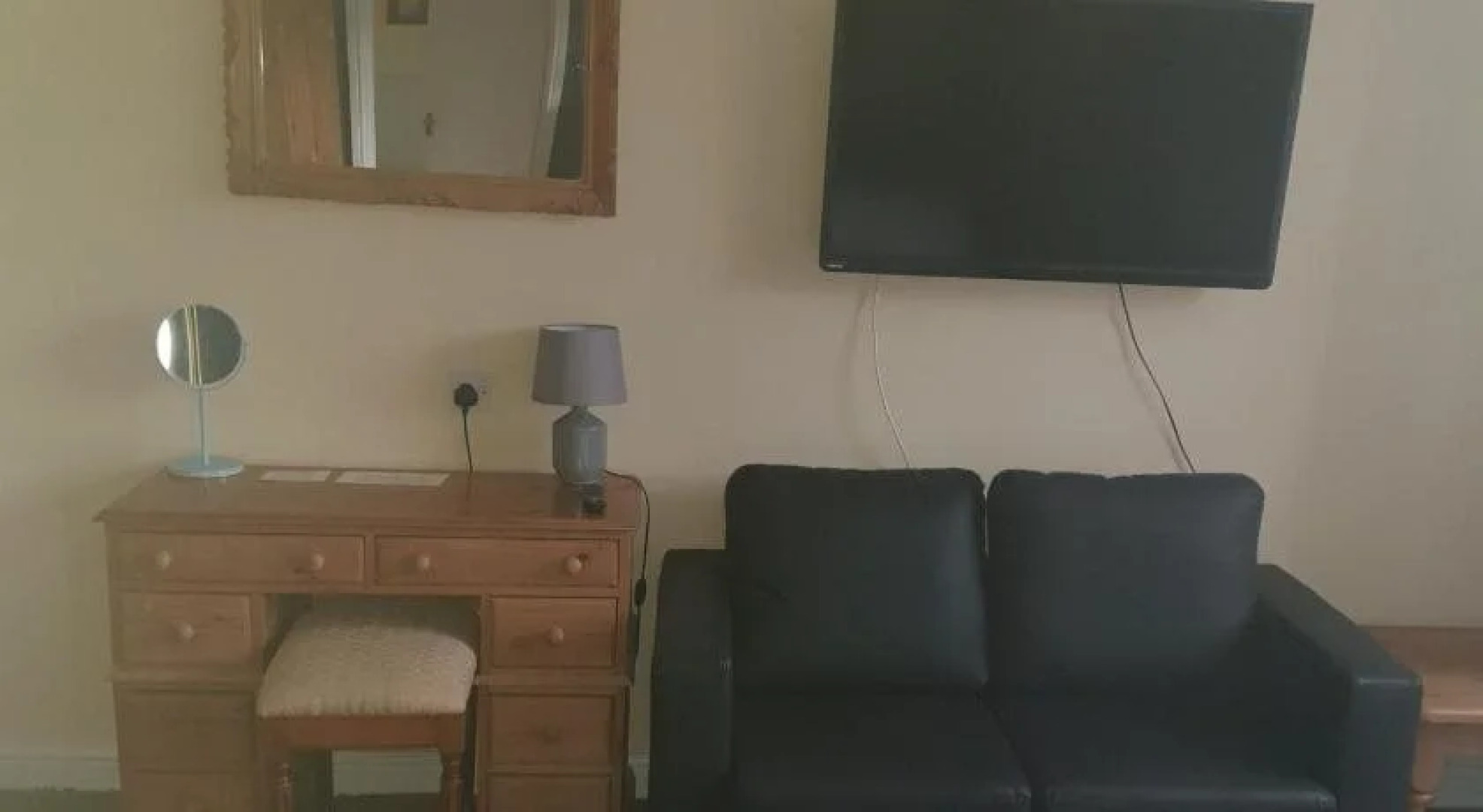 Queensberry Arms Hotel