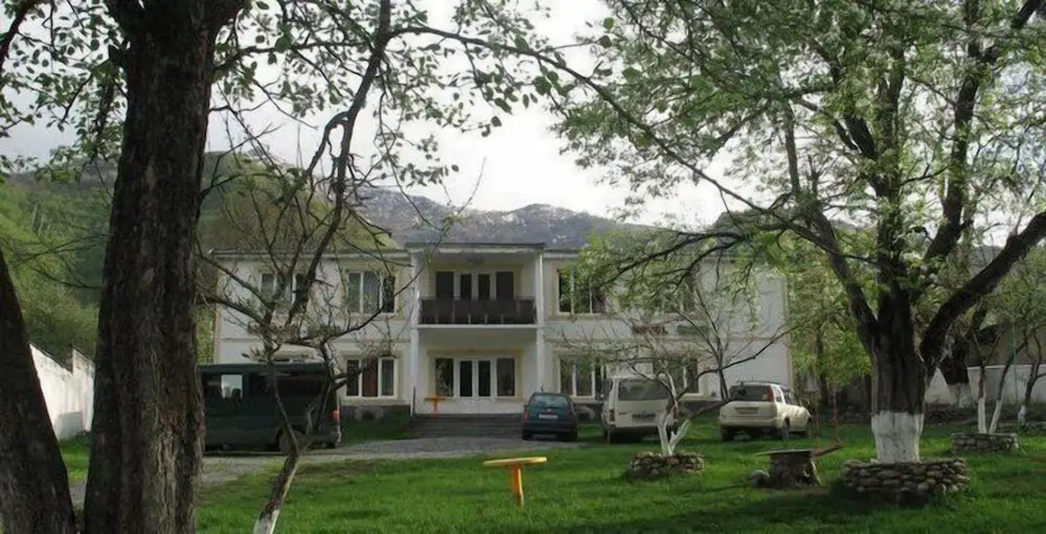 Kvesheti Hotel