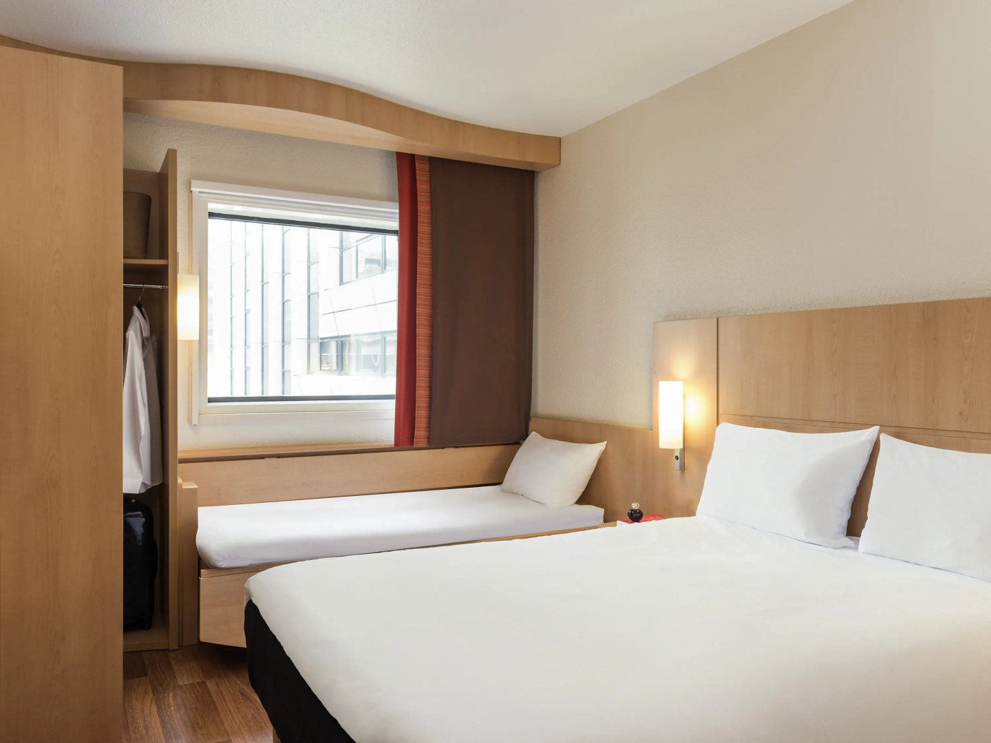 ibis Paris La Défense Esplanade