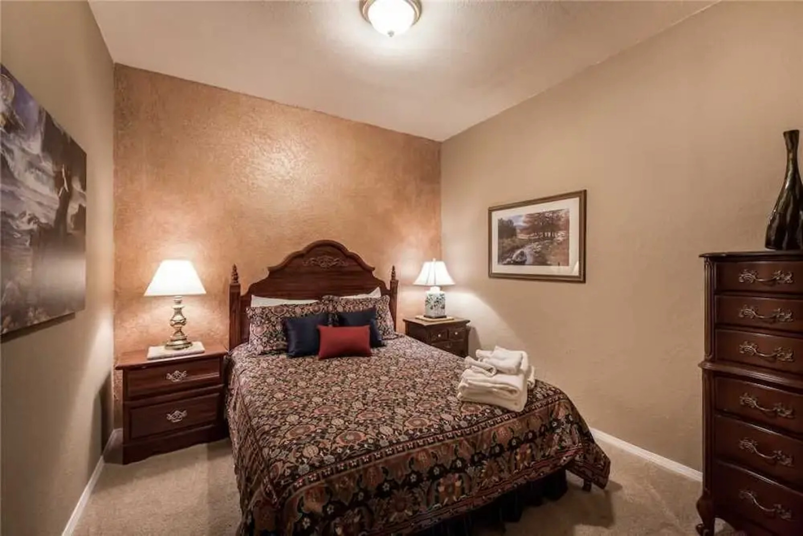 Blue Bear Retreat - Eight Bedroom Cabin