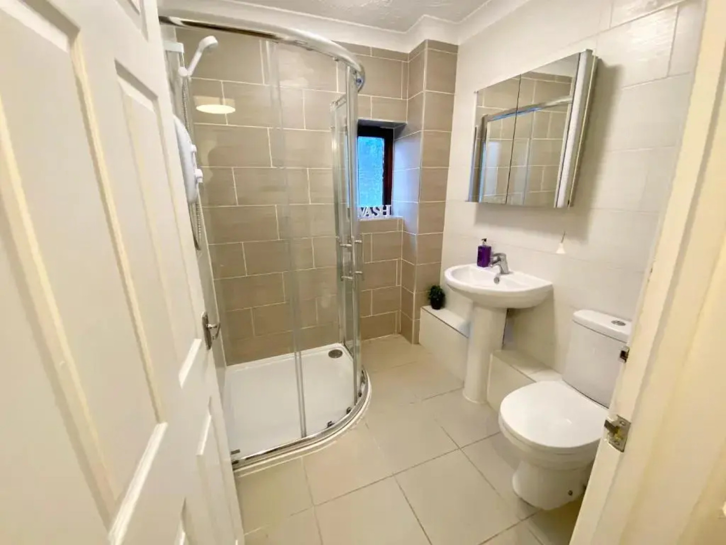 EasyRest Apartments Spalding - Central & Modern Open Plan Apartment