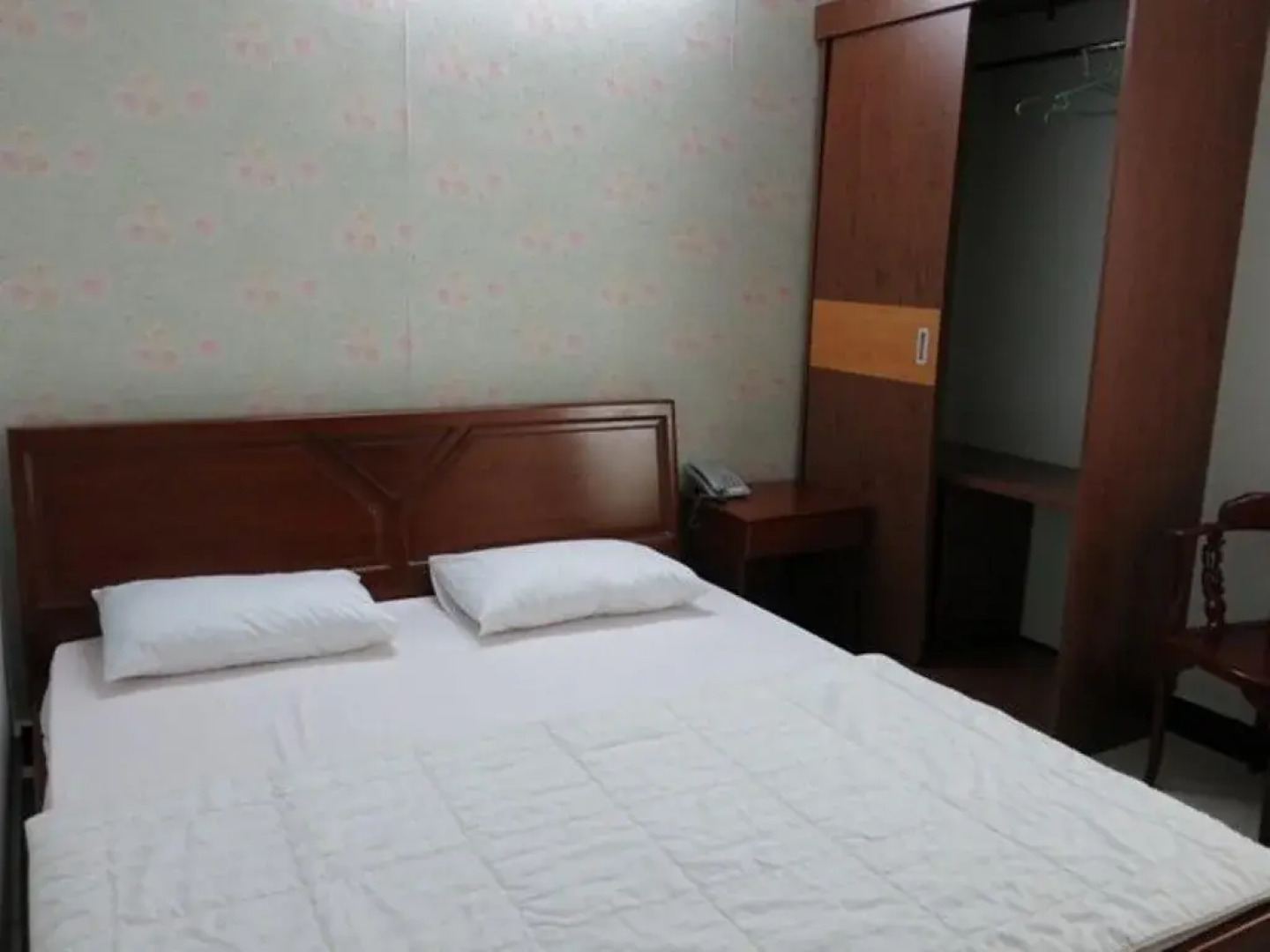 Thinh Phuong Nam Hotel