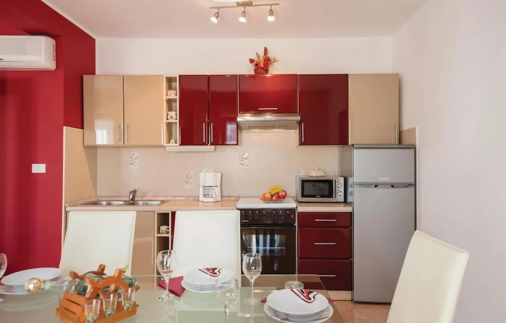 Amazing Home in Dobrani With Wifi and 2 Bedrooms