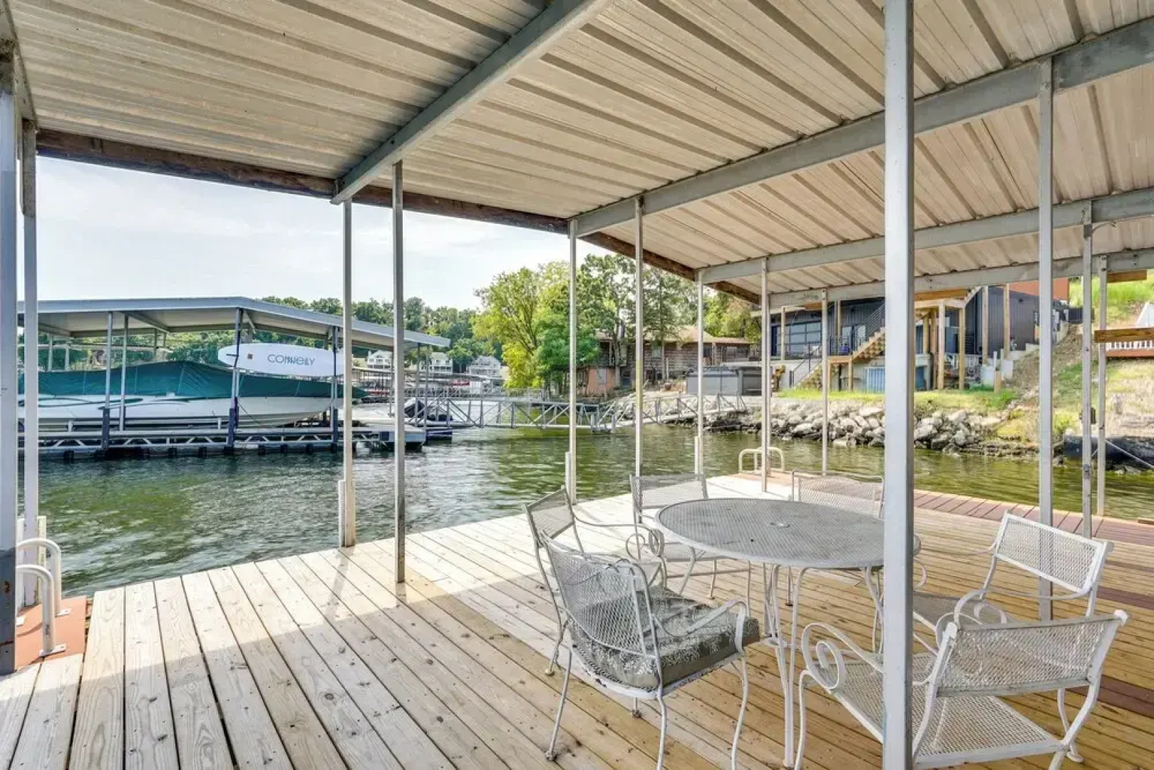 Pet-friendly Lake of the Ozarks Gem!