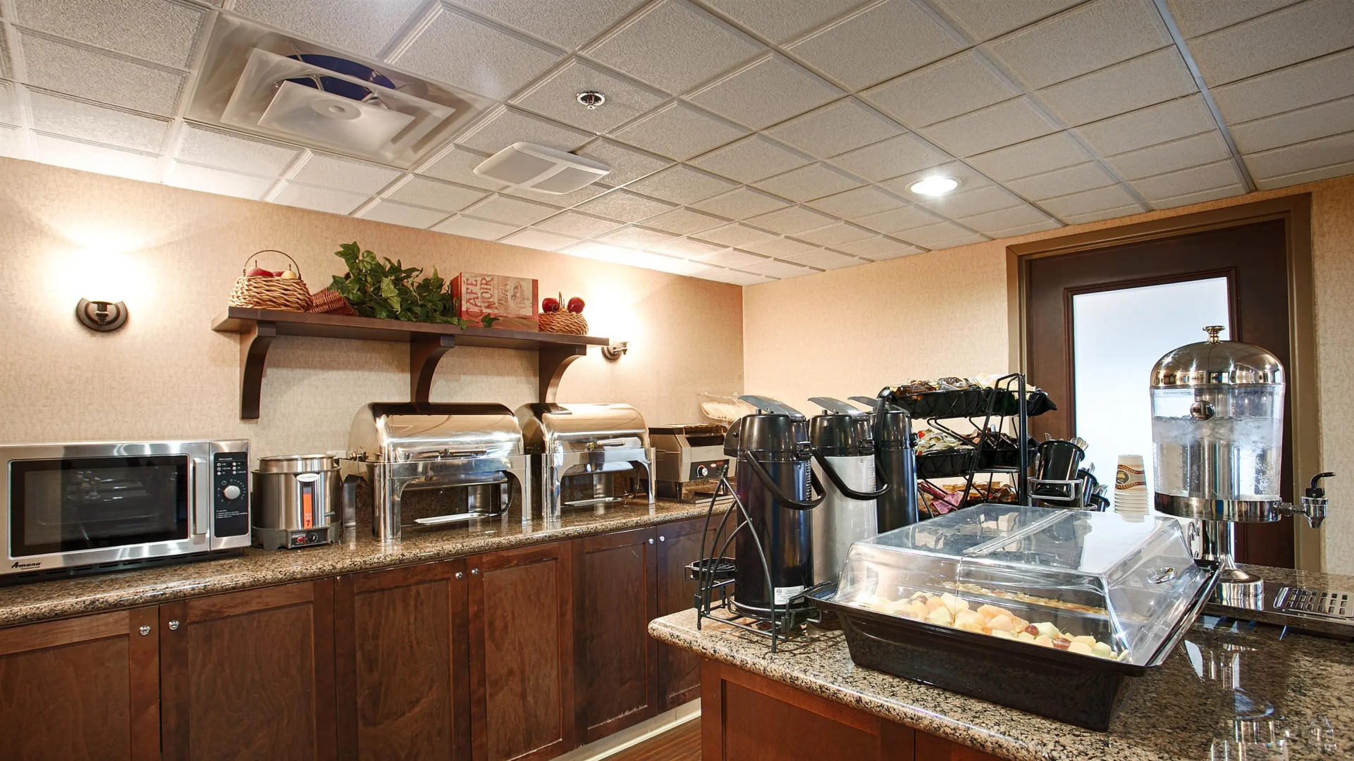 Best Western Plus Banff International Lodge