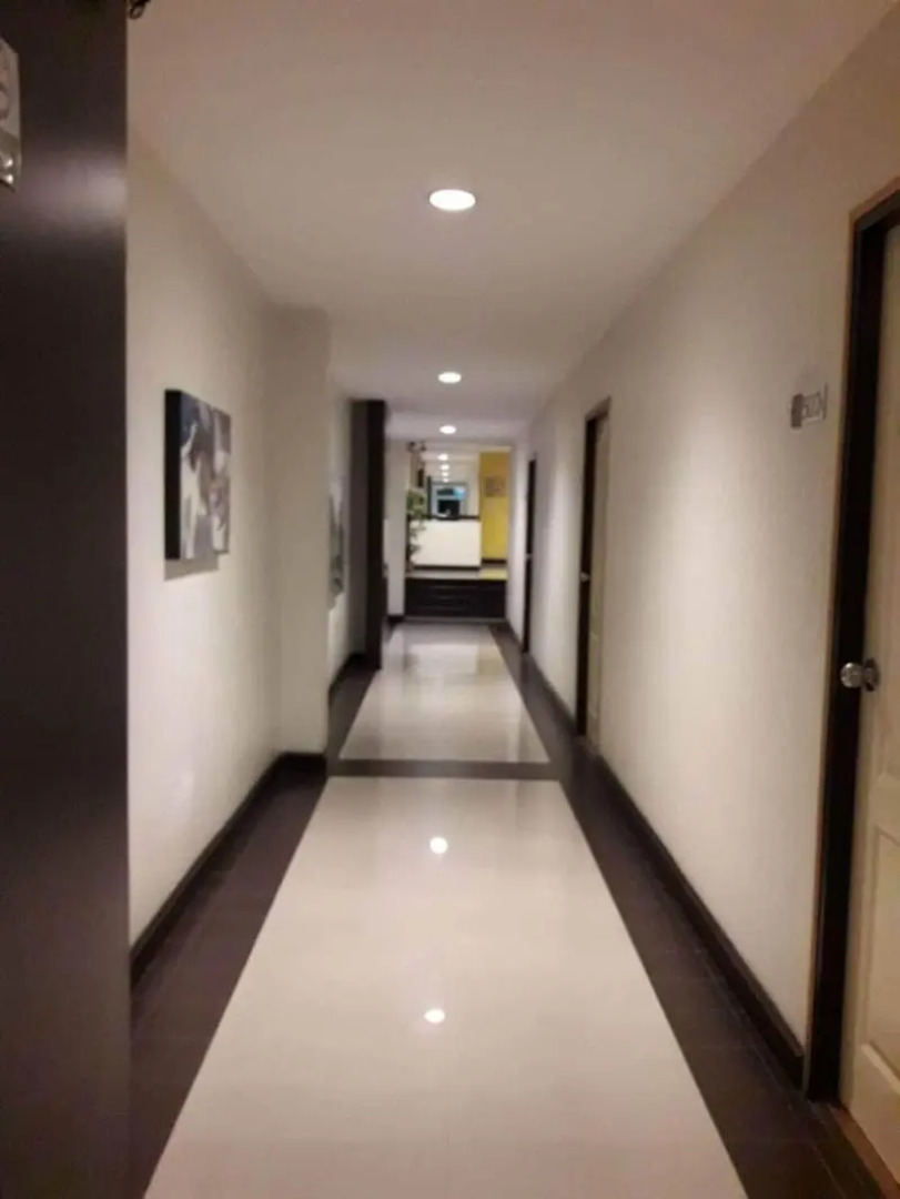 Lee's Mark Residence