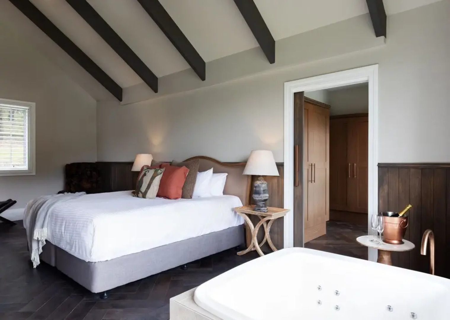 Brokenback Views Country Estate