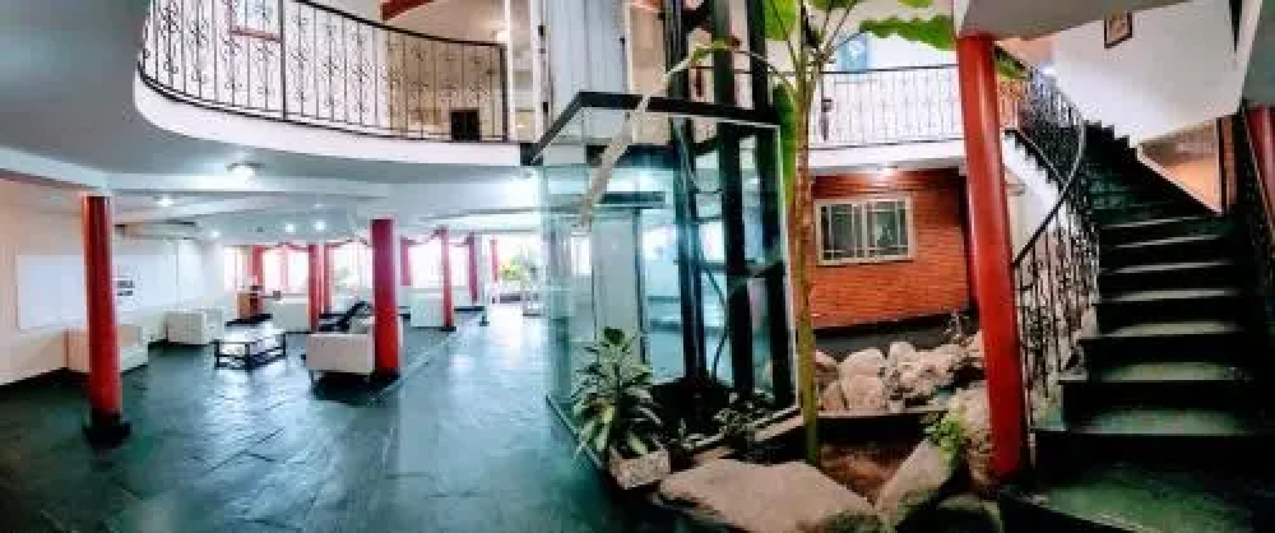 Virginia Palace Hotel & Spa