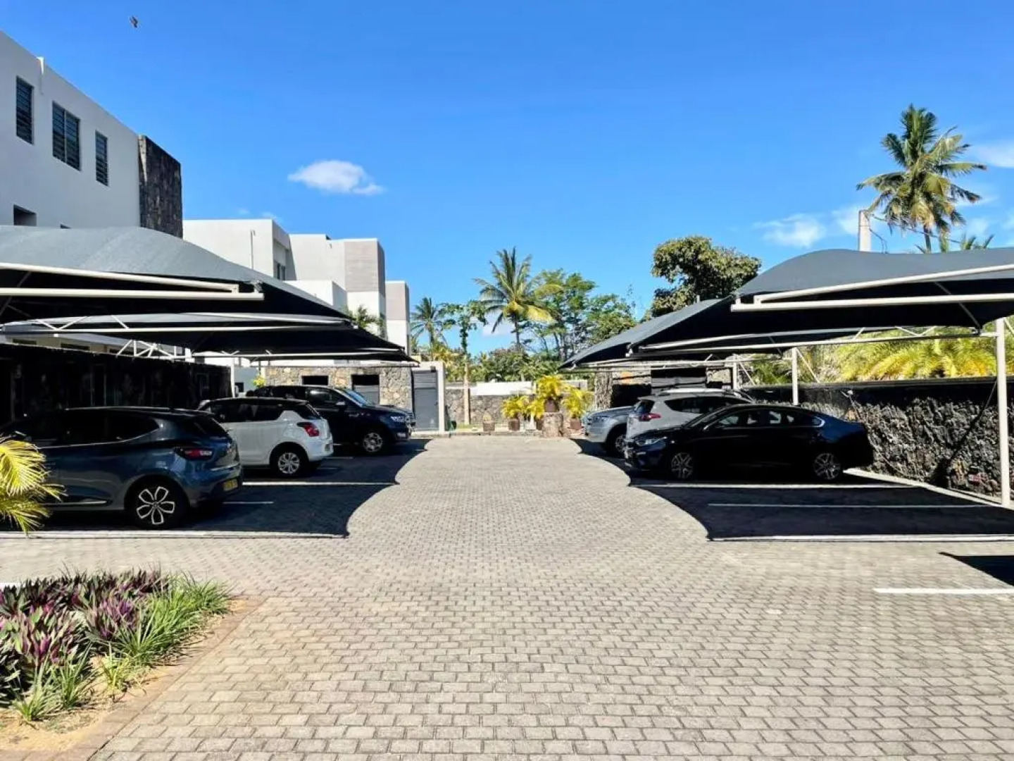 Luxury beach house with spectacular sea view and pool