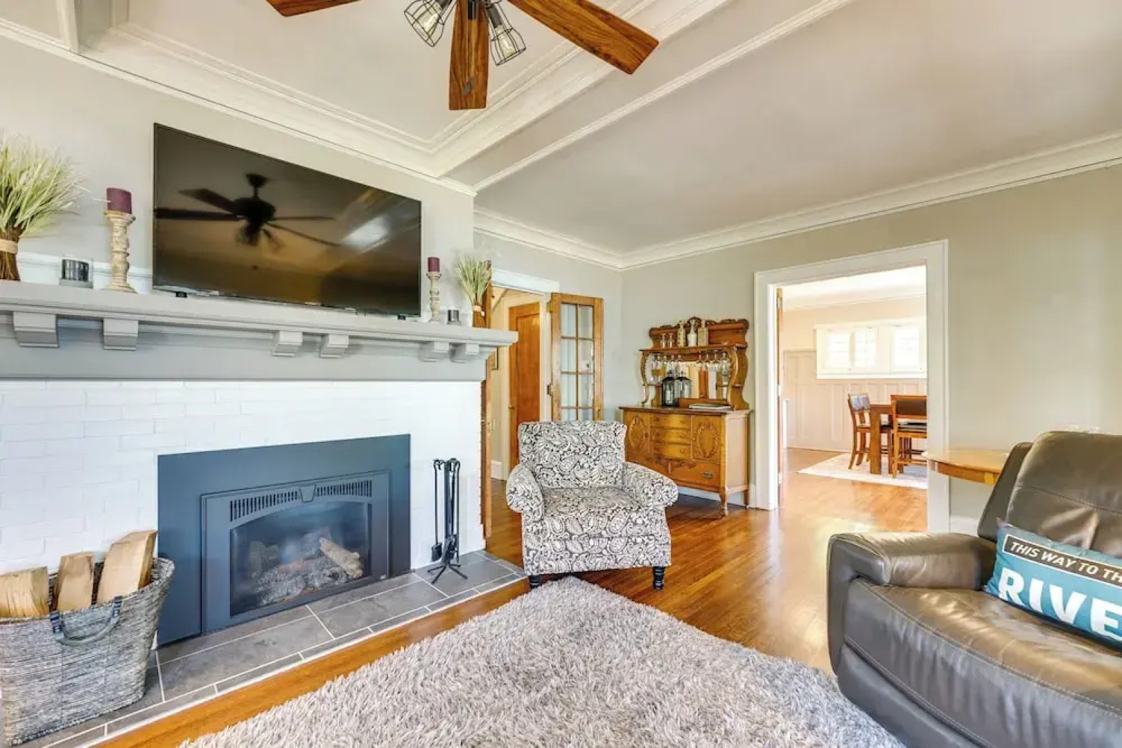 Riverfront St Clair Home - Walk to Downtown!