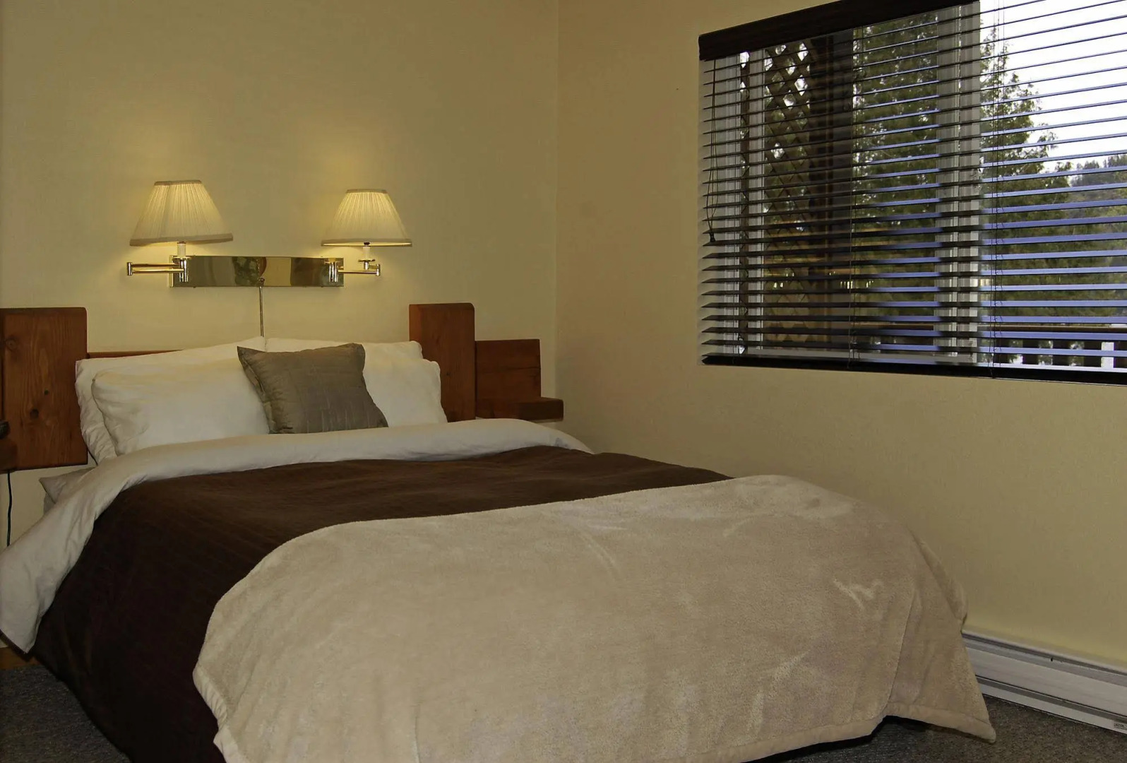 Backeddy Resort and Marina