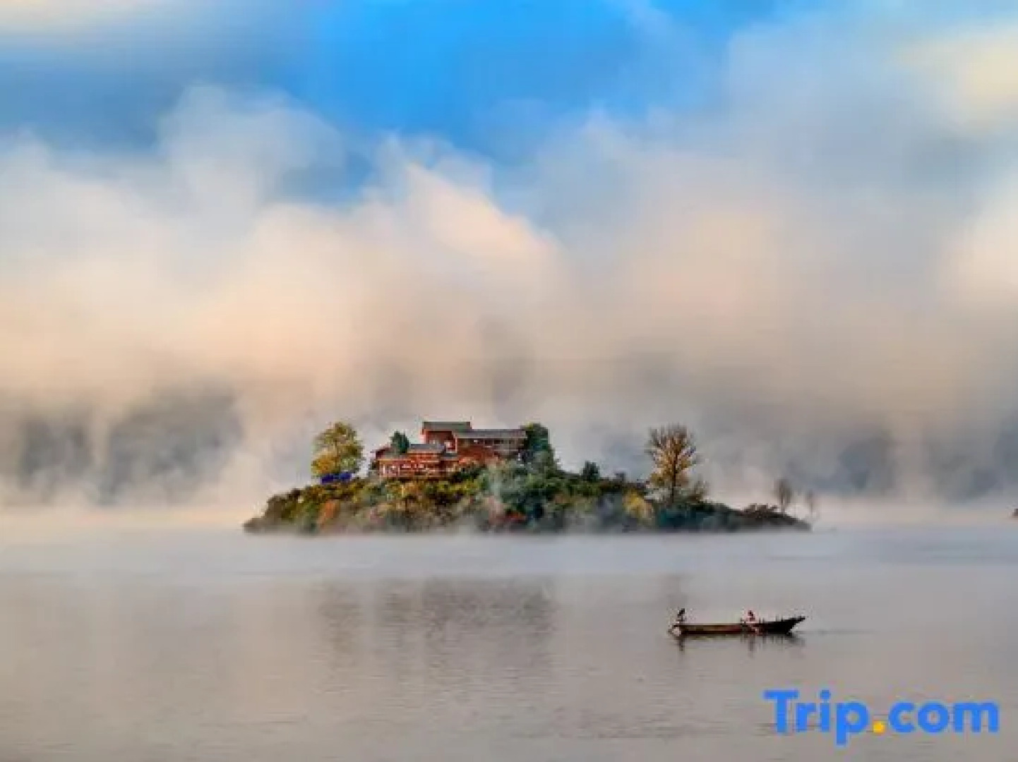 Yiwan Huqi Homestay in Lugu Lake