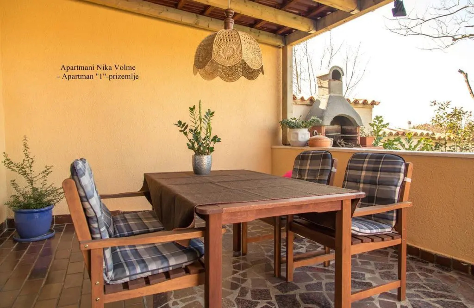 Apartments Nika Volme