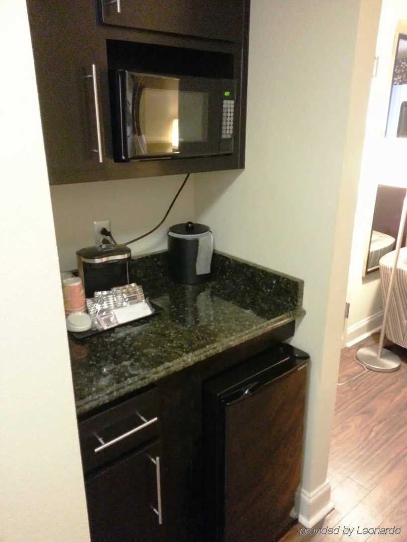 Holiday Inn Macon North by IHG
