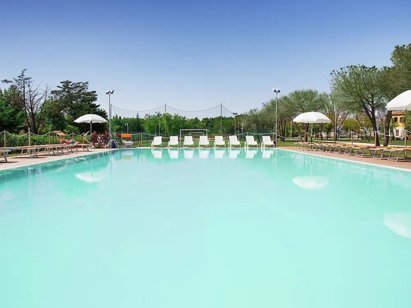 Neat Apartment With air Conditioning Near the Beach