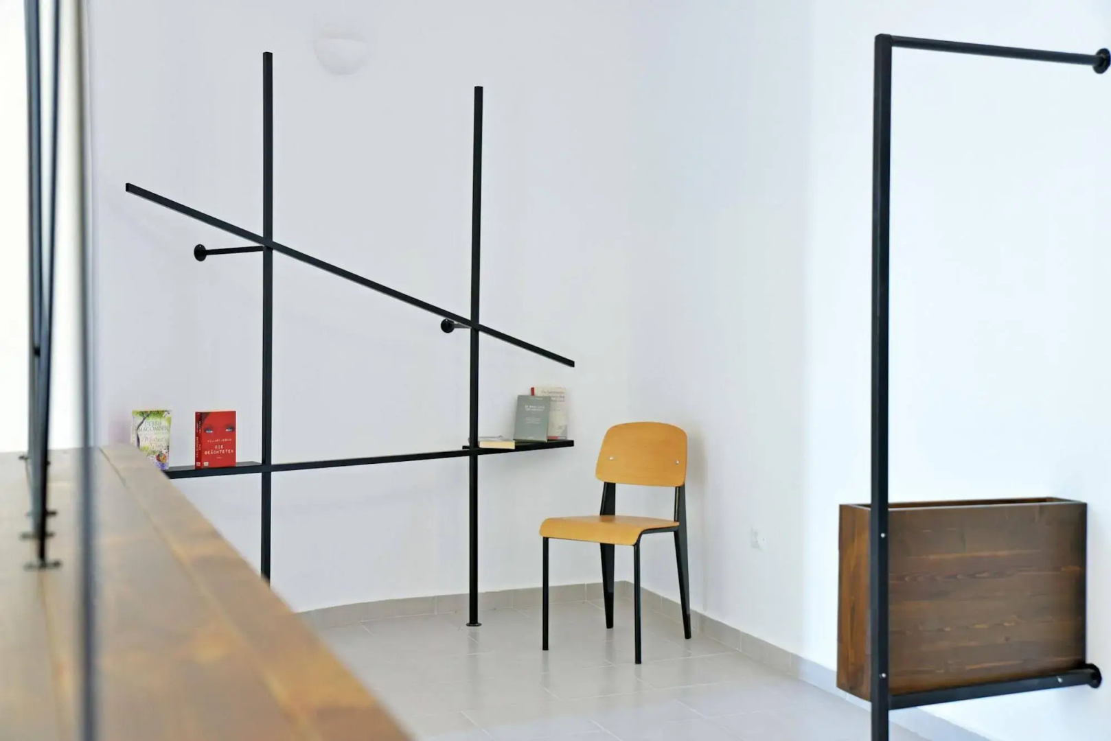 Hillside Studios & Apartments