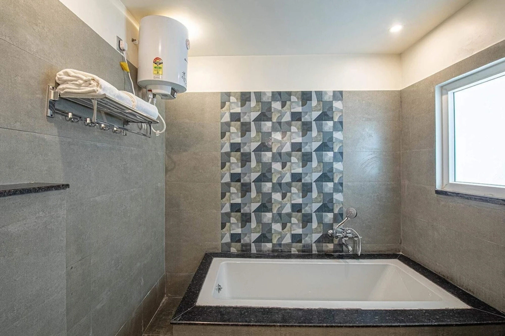 The Hotel Js Souvenir