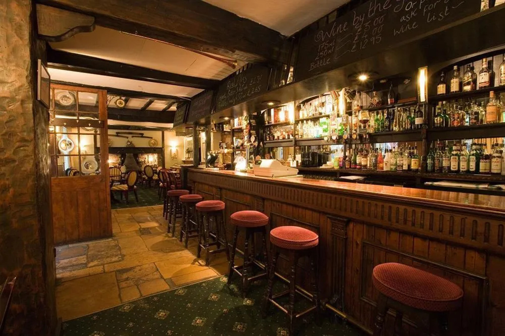 Crown & Cushion Hotel