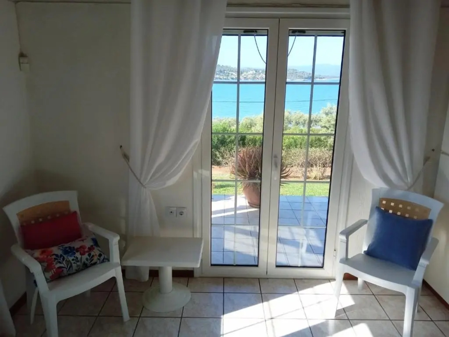 Votsalo Summer House by the Beach