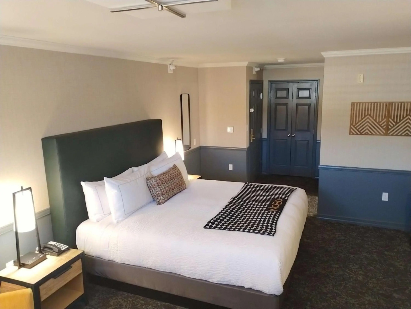 Hotel NoBo Cascade, Tapestry Collection by Hilton