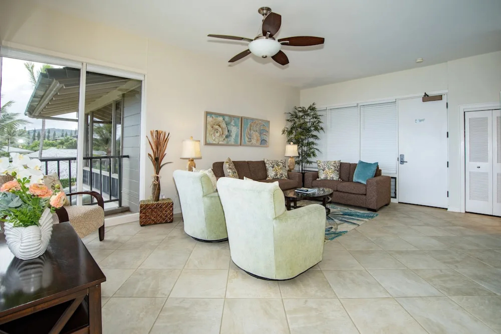 Bay Villa 19G4 Gold Beach Front by RedAwning