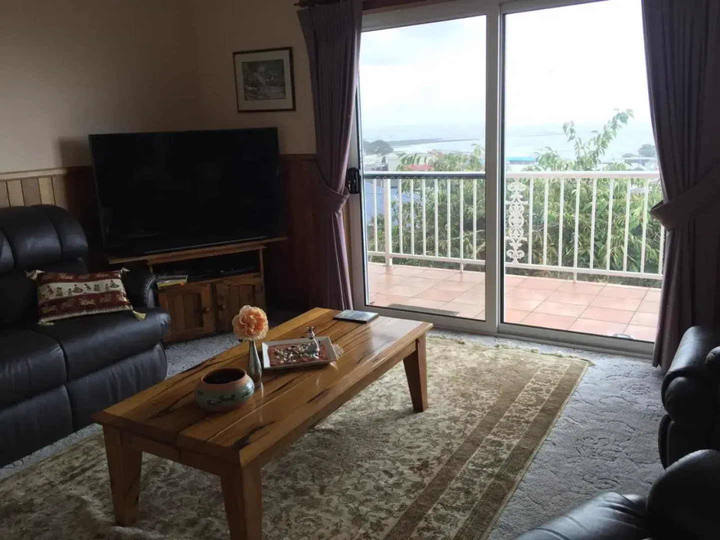 Penguin Seaside Homestay