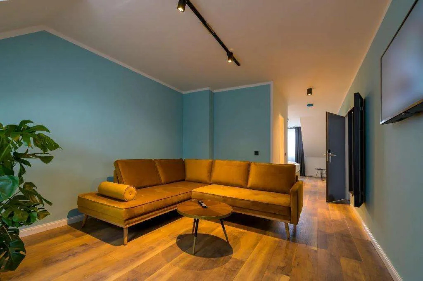 Nikii City Hotel