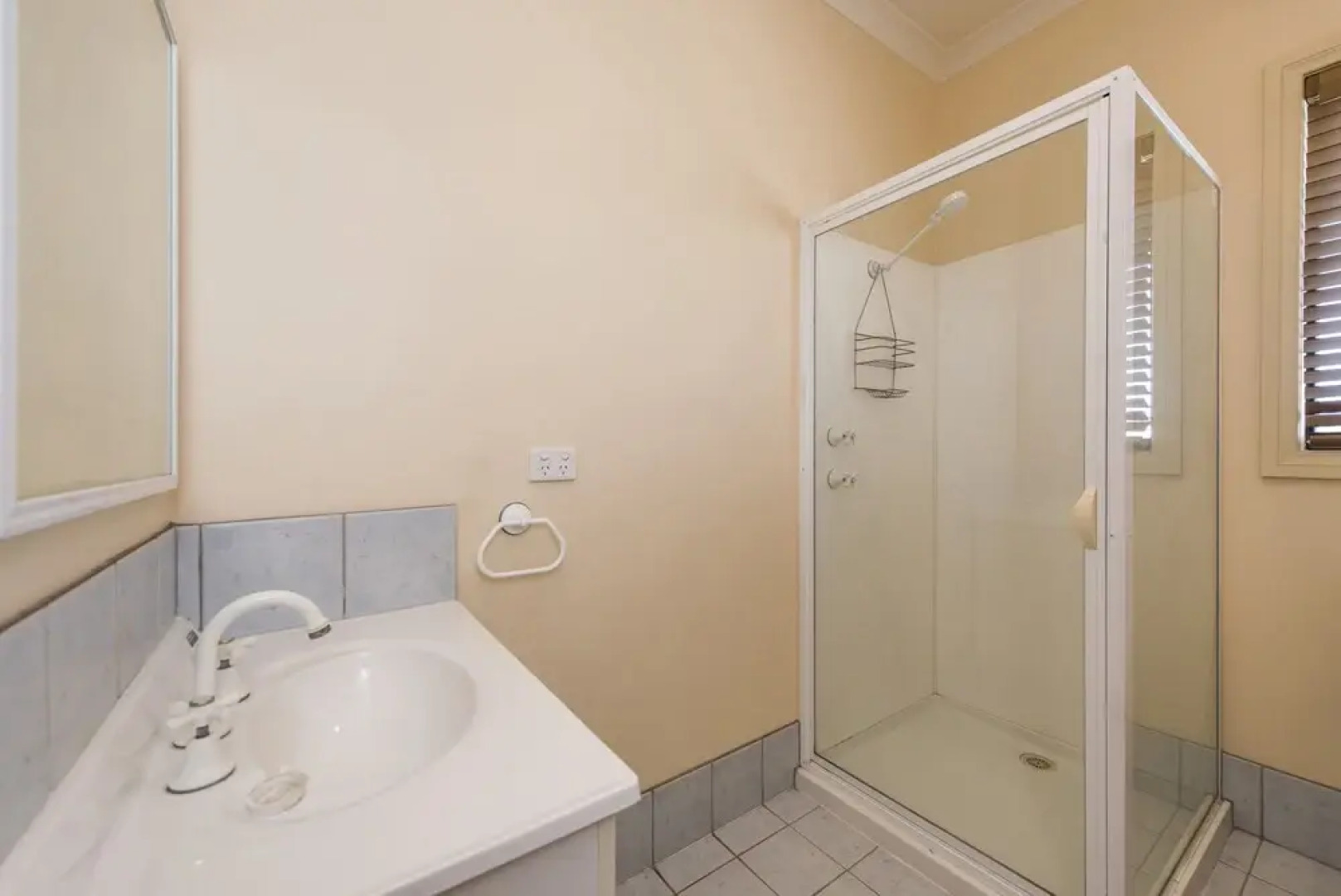 Sea Change - Spacious Family Holiday Accommodation Pet Friendly