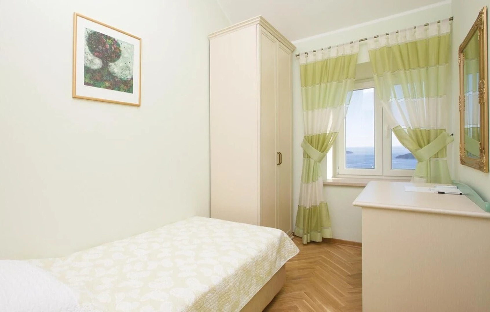 Amazing Home in Trsteno With Sauna, Wifi and 6 Bedrooms