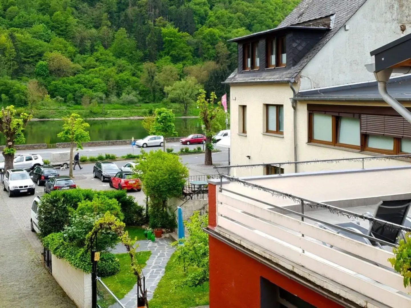 Entenhaus II Ediger-eller