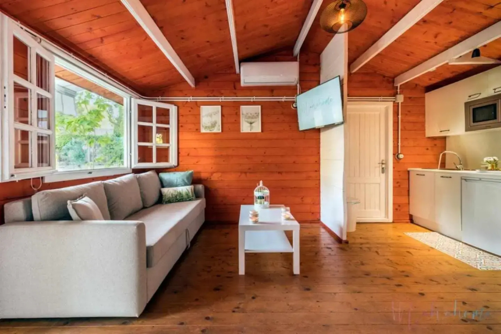 Bungalow espectacular garaje piscina y jacuzzi