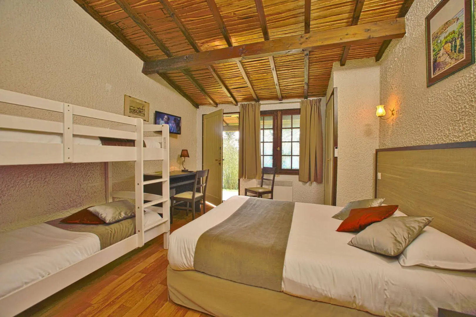 Logis Hôtel Restaurant La Chaumière