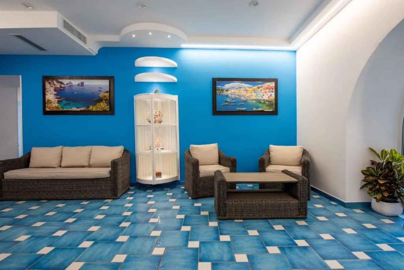 Marina Grande Residence