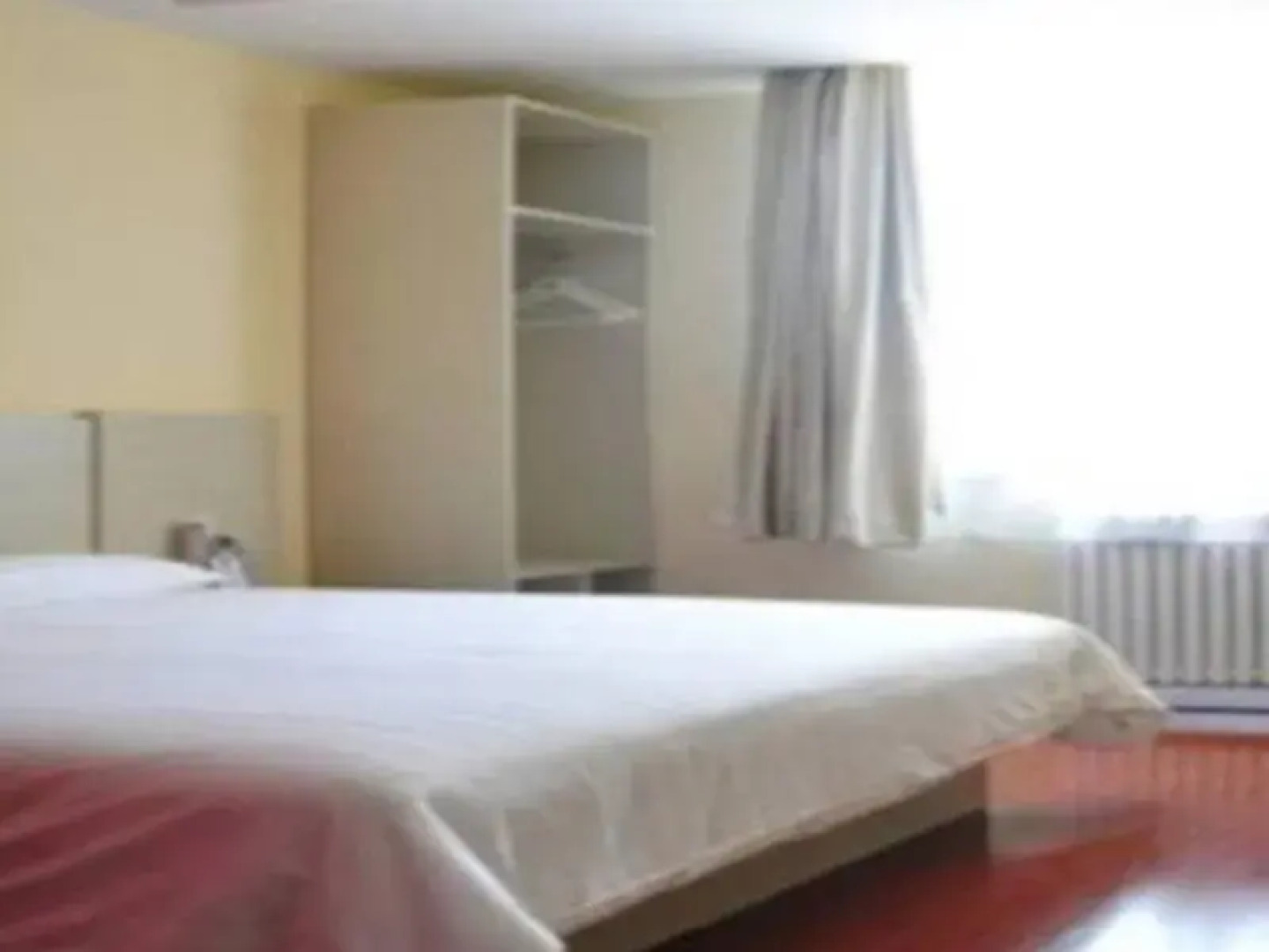 Hanting Express Yulin Lingxiao Plaza Branch