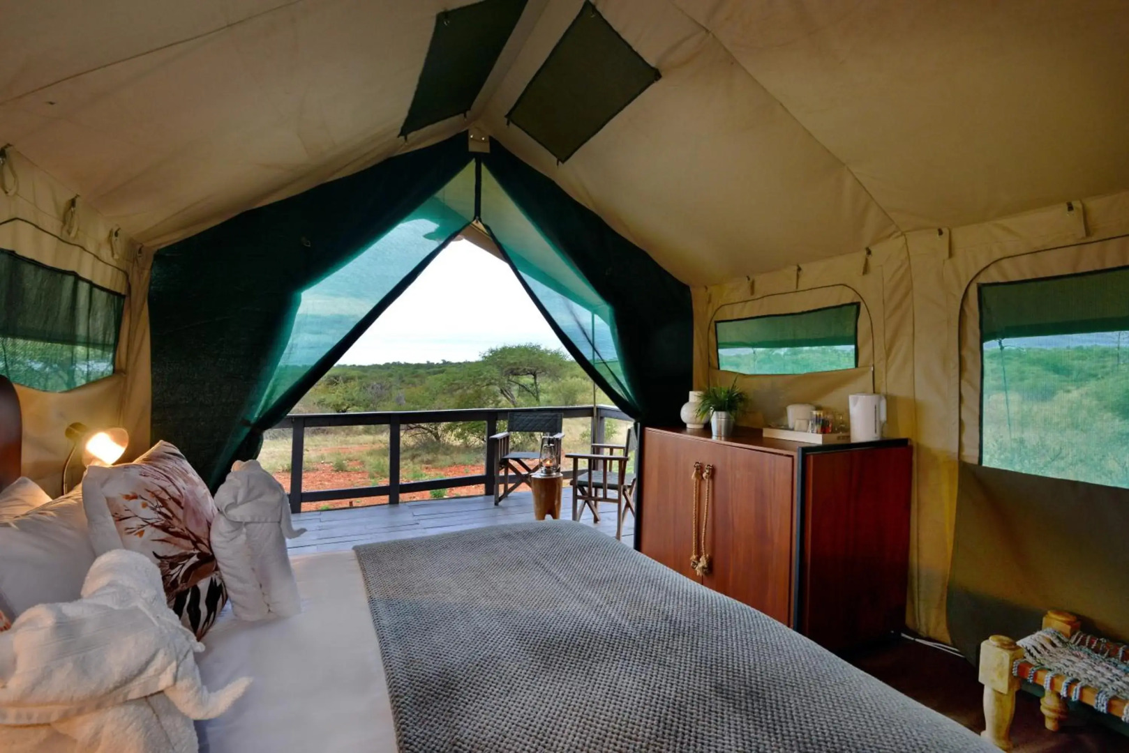 Tshukudu Game Lodge