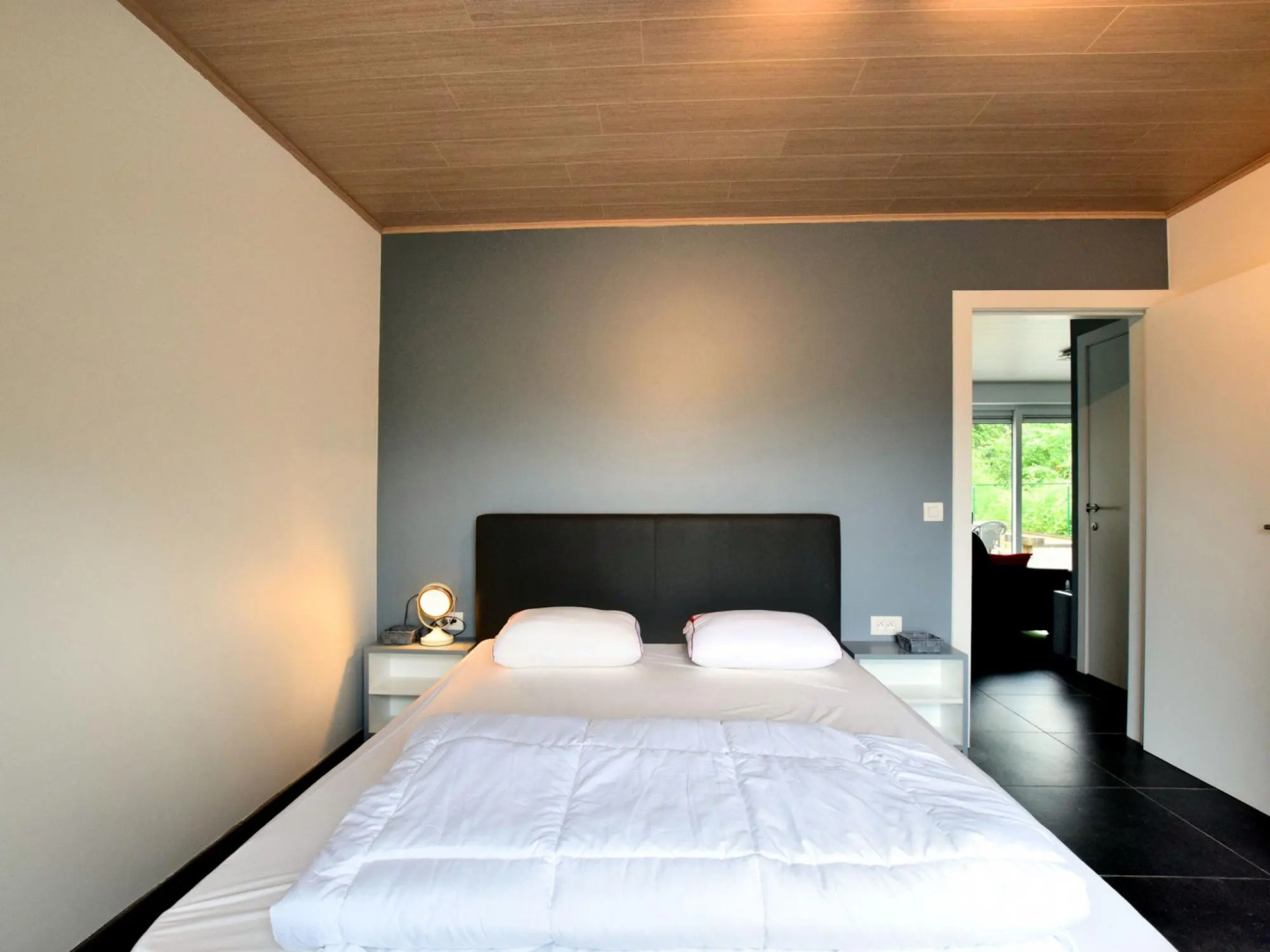 Pleasant Holiday Home in Somme-Leuze with Sauna and Terrace