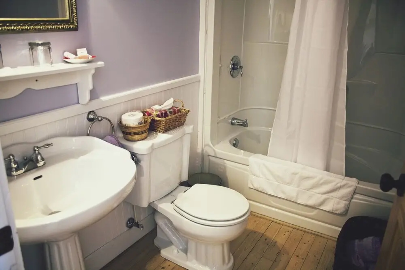 The Bread & Cheese Country Inn